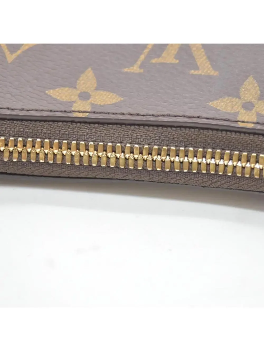 $2740 Louis Vuitton Monogram Slouchy MM